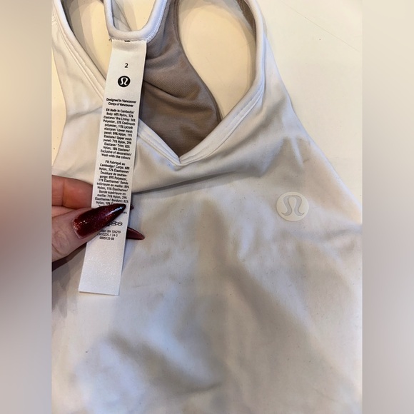 Lululemon Athletica waist length vneck tennis White Tank Top Size 2 - Picture 2 of 3